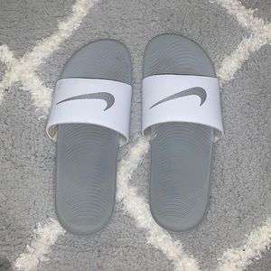 Nike Kawa gray slides